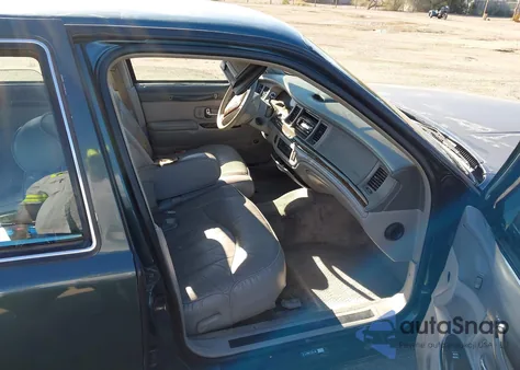 1996 Lincoln Town Car Executive from USA, damaged, VIN 1LNLM81W6TY722447